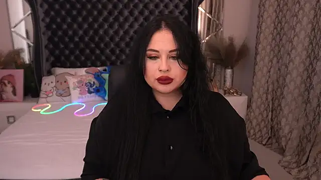 Snapshot of SerahMirabeli chatting on September 21, 2025, 1:05 pm SerahMirabeli online show from September 21, 2025, 1:05 pm