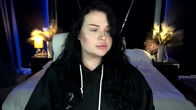 Snapshot of SerahMirabeli chatting on November 26, 2025, 8:09 pm SerahMirabeli online show from November 26, 2025, 8:09 pm