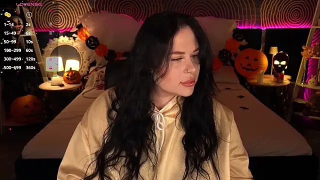 Snapshot of SerahMirabeli chatting on November 2, 2025, 8:14 pm SerahMirabeli online show from November 2, 2025, 8:14 pm