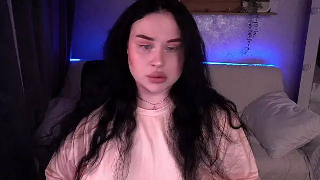 Snapshot of SerahMirabeli chatting on November 5, 2025, 2:09 pm SerahMirabeli online show from November 5, 2025, 2:09 pm