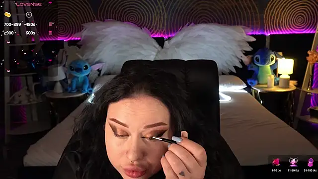 Snapshot of SerahMirabeli chatting on November 18, 2025, 8:12 pm SerahMirabeli online show from November 18, 2025, 8:12 pm