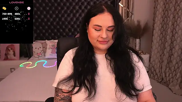 Snapshot of SerahMirabeli chatting on September 29, 2025, 7:08 pm SerahMirabeli online show from September 29, 2025, 7:08 pm