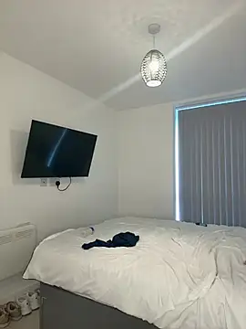 SexySaraxxoo online show from March 27, 2026, 9:10 am