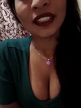 Itz Mayra  online show from November 12, 2025, 6:34 pm