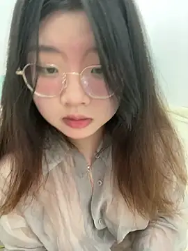 xxwang20 online show from October 18, 2025, 1:02 pm