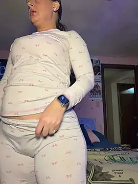 shortywidaphatty online show from November 18, 2025, 11:35 am