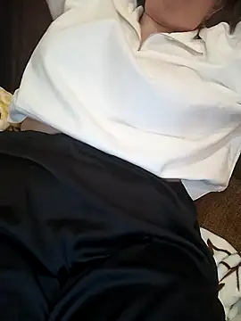 whiteprincesse online show from September 12, 2025, 3:23 pm