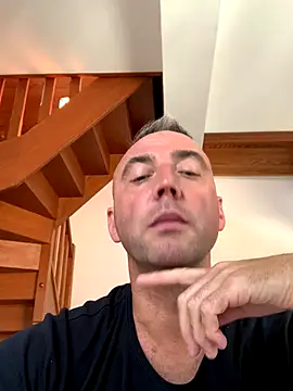 Marronglace1 online show from September 19, 2025, 11:03 am