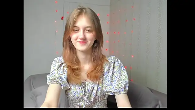 dreamy pollyyy online show from April 19, 2026, 4:19 pm