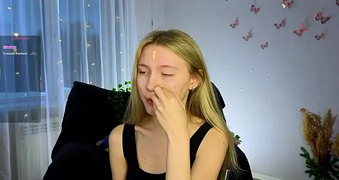 Succubelle online show from January 11, 2026, 7:48 am