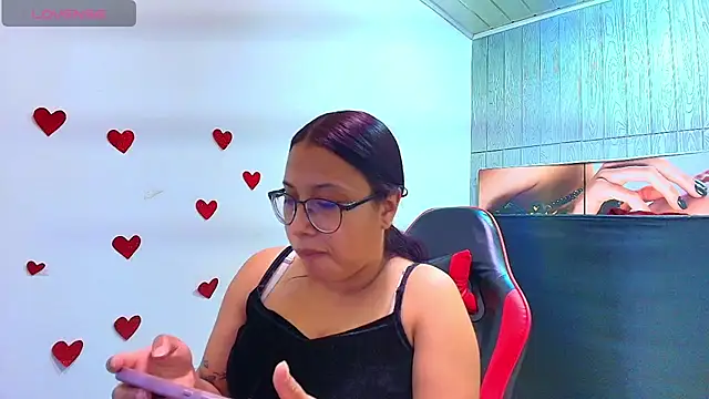 susan mooree online show from February 24, 2026, 8:31 pm