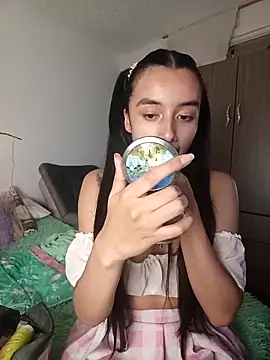 sweetdubros2 online show from September 16, 2025, 2:12 am