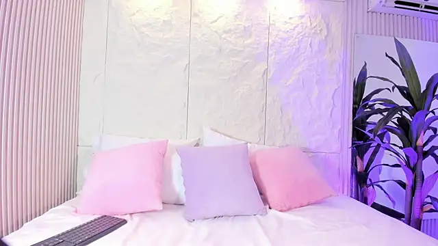 Isabellax21 online show from October 1, 2025, 4:28 am