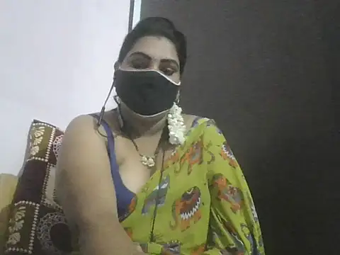 Snapshot of Nisha-telugu chatting on October 6, 2025, 4:30 pm Nisha-telugu online show from October 6, 2025, 4:30 pm