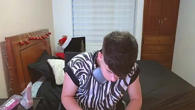 Snapshot of tightncuteass chatting on November 13, 2025, 10:35 pm tightncuteass online show from November 13, 2025, 10:35 pm