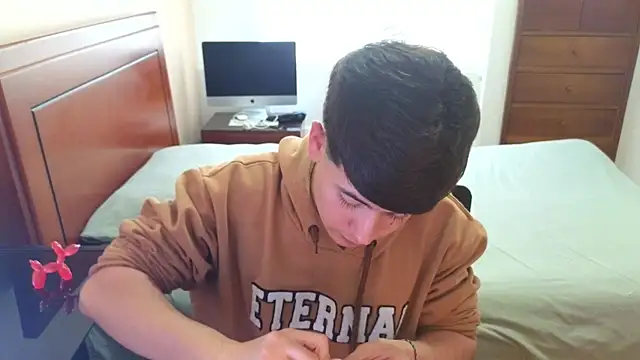 Snapshot of tightncuteass chatting on September 18, 2025, 7:06 pm tightncuteass online show from September 18, 2025, 7:06 pm