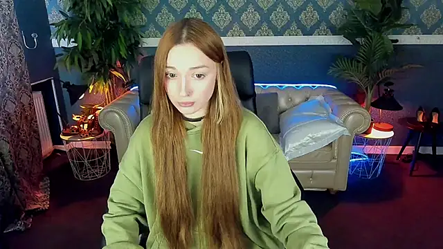 FoxyMayy online show from May 14, 2026, 12:46 pm
