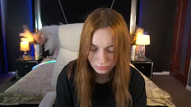 Snapshot of FoxyMayy chatting on June 24, 2026, 12:59 pm FoxyMayy online show from June 24, 2026, 12:59 pm