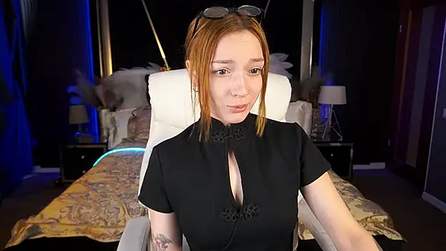 Snapshot of FoxyMayy chatting on June 27, 2026, 12:55 pm FoxyMayy online show from June 27, 2026, 12:55 pm