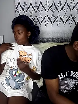 BlackberriesXxx online show from September 17, 2025, 9:39 pm