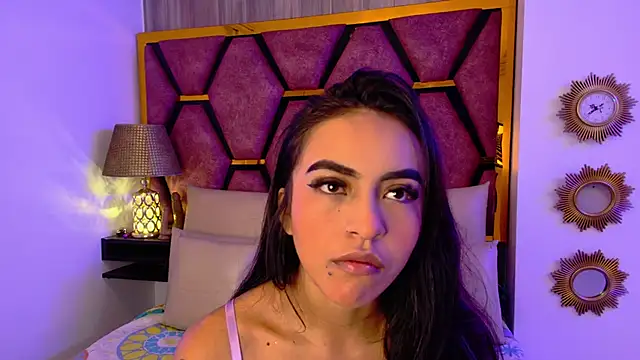 Leslie Bussh  online show from February 6, 2026, 12:01 pm