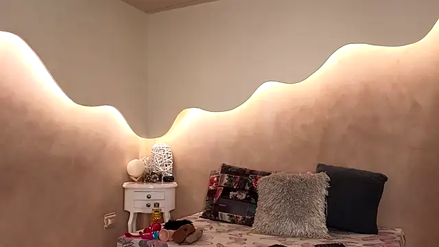 Kloee 12 online show from October 1, 2025, 12:53 pm