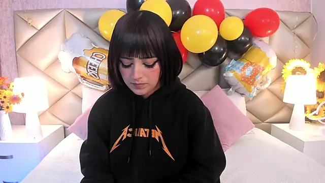 Snapshot of Adara__carter_ chatting on September 28, 2025, 12:56 pm Adara carter online show from September 28, 2025, 12:56 pm