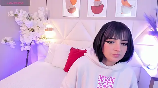 Snapshot of Adara__carter_ chatting on October 1, 2025, 3:33 am Adara carter online show from October 1, 2025, 3:33 am