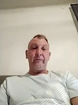 niezlomny75 online show from September 10, 2025, 10:42 pm