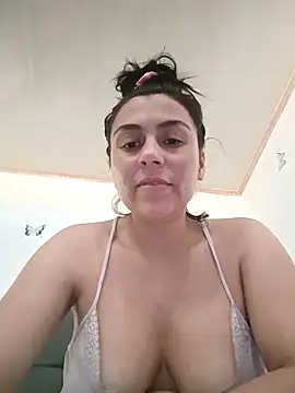 vanessa-titisM online show from March 1, 2026, 9:37 pm