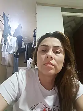 vanessa-titisM online show from May 28, 2026, 3:14 am