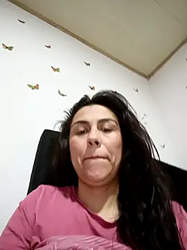 vanessa-titisM online show from February 19, 2026, 3:58 am