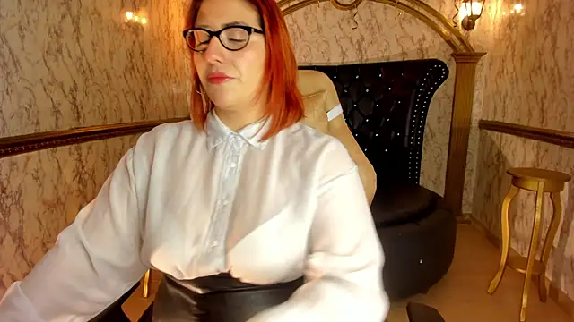 Helenstanford online show from November 17, 2025, 12:09 pm