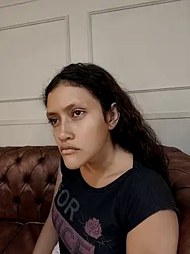 ArielBlossom    online show from October 15, 2025, 11:07 am