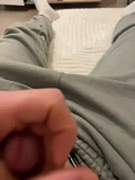 Milike 93 online show from February 21, 2026, 6:21 pm