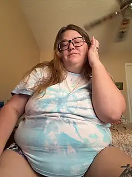 Snapshot of amberlynntun chatting on November 21, 2025, 6:29 pm amberlynntun online show from November 21, 2025, 6:29 pm