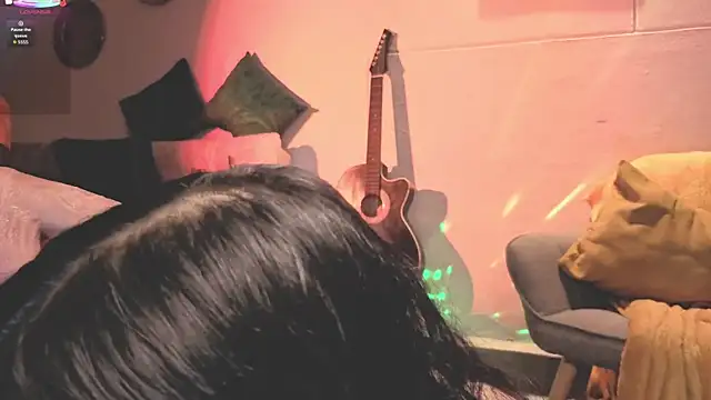 ashlynnlowe  online show from September 20, 2025, 7:41 pm