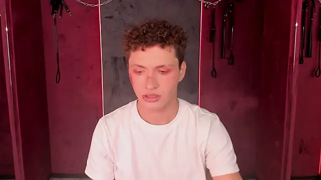 Snapshot of JonnyDarka chatting on October 19, 2025, 9:28 pm JonnyDarka online show from October 19, 2025, 9:28 pm