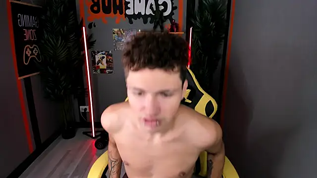 Snapshot of JonnyDarka chatting on October 6, 2025, 10:38 am JonnyDarka online show from October 6, 2025, 10:38 am