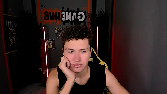 Snapshot of JonnyDarka chatting on October 18, 2025, 10:39 am JonnyDarka online show from October 18, 2025, 10:39 am