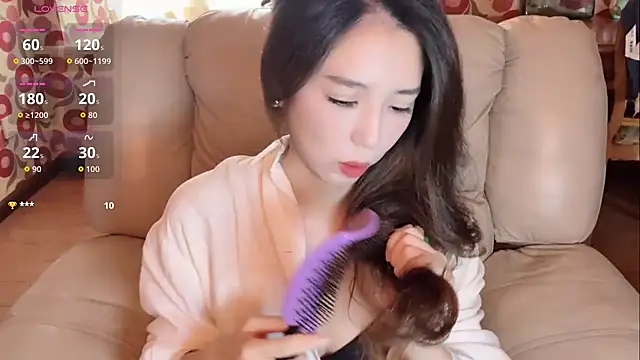 miss-lin online show from October 5, 2025, 5:53 am