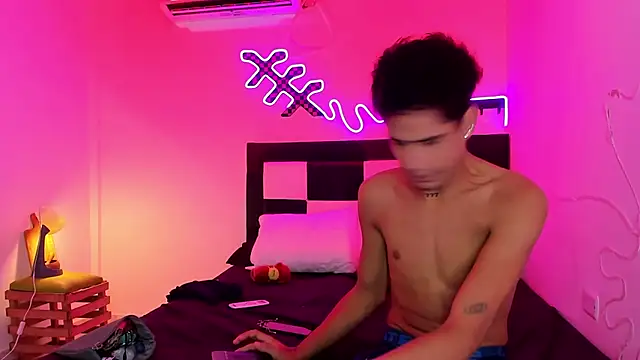 Lucky boys  X online show from October 18, 2025, 11:56 am