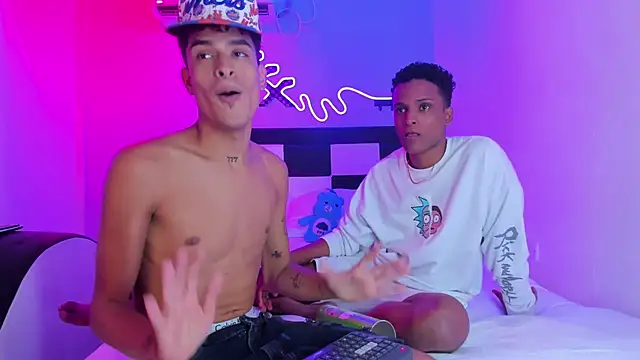 Snapshot of Lucky_boys__X chatting on December 5, 2025, 6:50 pm Lucky boys X online show from December 5, 2025, 6:50 pm