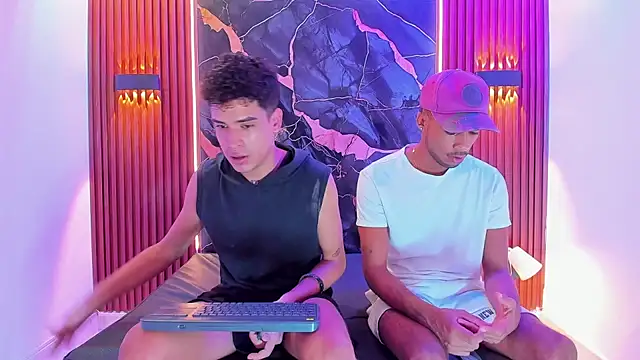 Lucky boys  X online show from September 26, 2025, 11:39 am