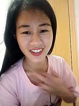 Snapshot of luy-xinh02 chatting on November 14, 2025, 2:21 pm luy-xinh02 online show from November 14, 2025, 2:21 pm