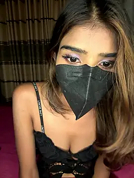 Mira SL online show from January 18, 2026, 5:49 pm