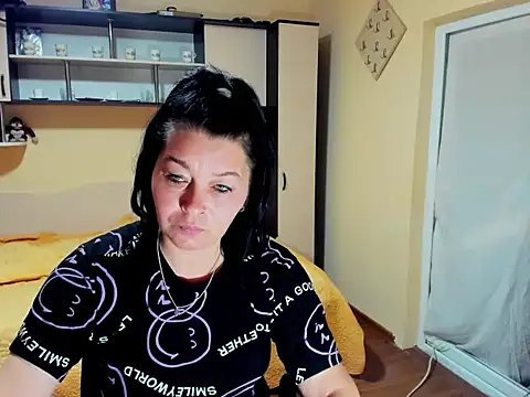 Snapshot of Soffy_Skye chatting on May 11, 2026, 4:58 am Soffy Skye online show from May 11, 2026, 4:58 am