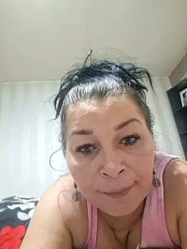 Soffy Skye online show from November 11, 2025, 5:52 pm