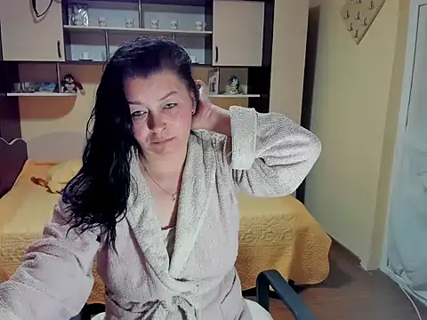 Snapshot of Soffy_Skye chatting on April 21, 2026, 4:52 am Soffy Skye online show from April 21, 2026, 4:52 am