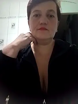 Snapshot of Caramellove8877 chatting on October 5, 2025, 4:25 am Caramellove8877 online show from October 5, 2025, 4:25 am